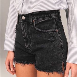 NWT Abercrombie The Mom Short | High Rise